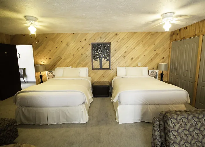 Colter's Hotel 2*
